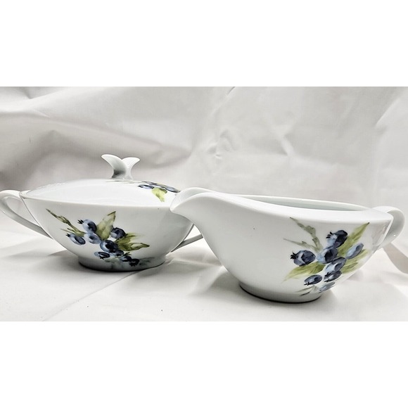 Vintage Noritake  China Cream and Sugar Set  Savoy 5825 with Blue Berries - Picture 1 of 6